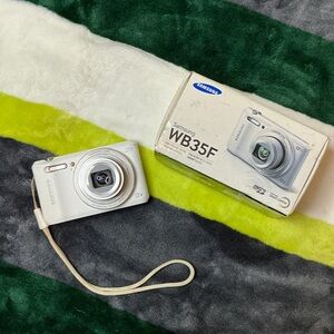 Samsung WB35F Silver Digital Camera
